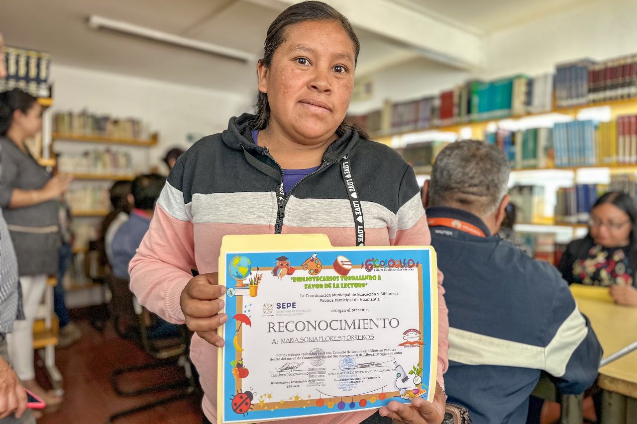 Enriquecen su acervo las bibliotecas de Huamantla con material del gobierno estatal